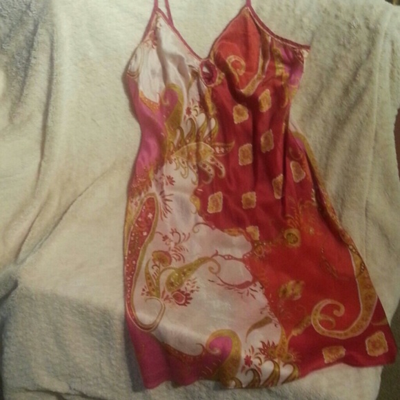 100% (SILK) LINGERIE - Picture 1 of 3