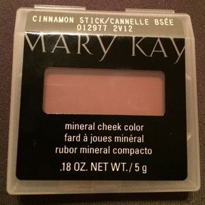 Mary Kay Mineral Cheek color in Cinnamon Stick