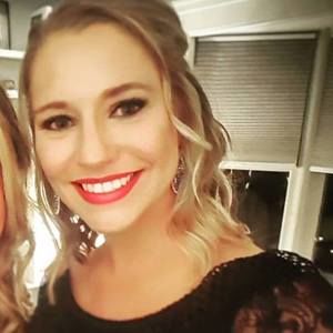 Meet your Posher, Crystal