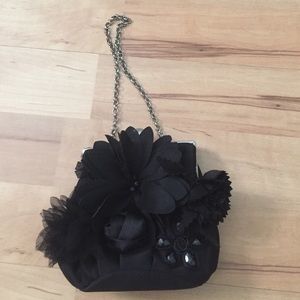 Black clutch