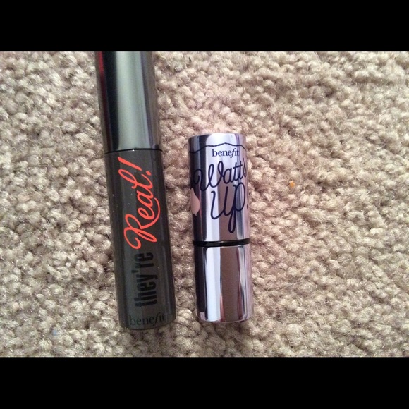 Benefit Duo *PRICE DROP* - Picture 1 of 3