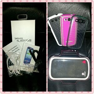 White Samsung Galaxy S3 16GB (T-Mobile) Bundle