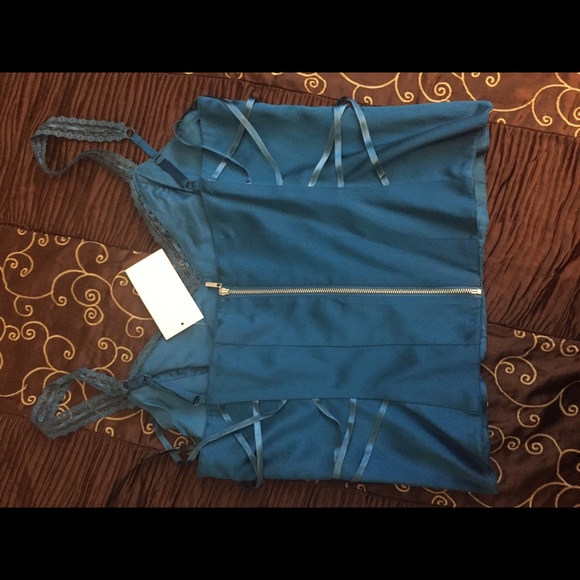 Bustier - Picture 3 of 4