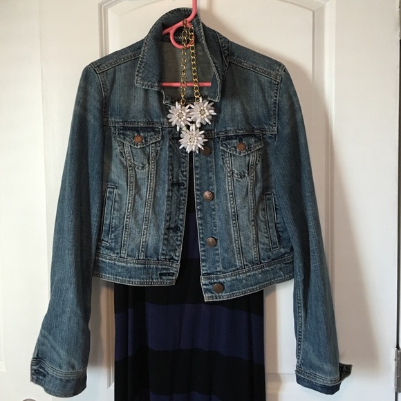 Excellent condition American Eagle jean jacket