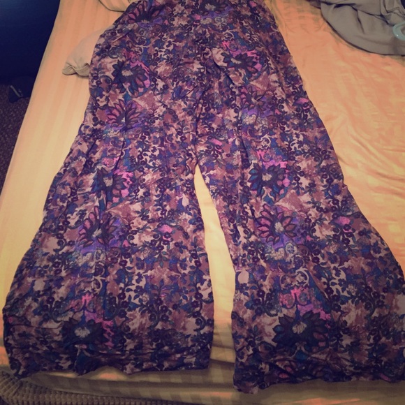 Comfy floral palazzo pants!