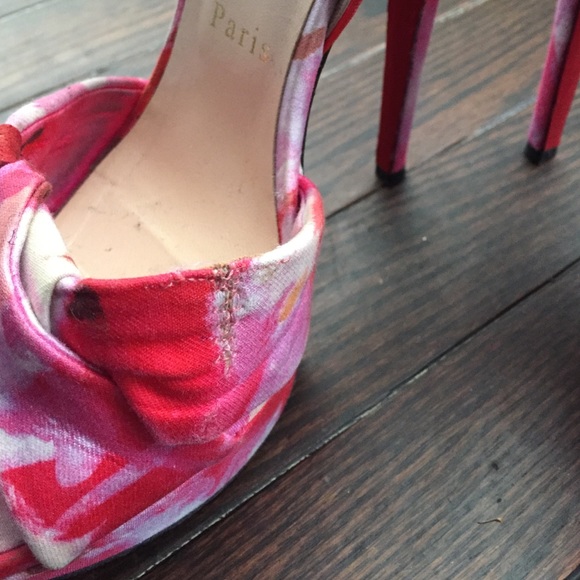 ***SOLD*** Christian Louboutin sz 37 - Picture 4 of 4