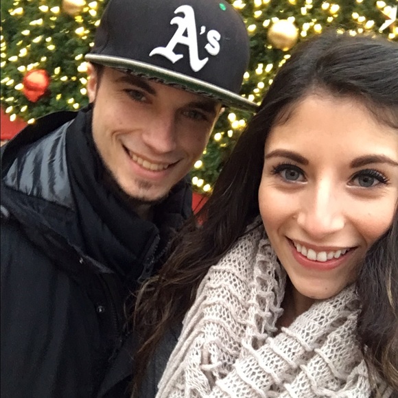 Meet your Posher❣👑 - Picture 2 of 2