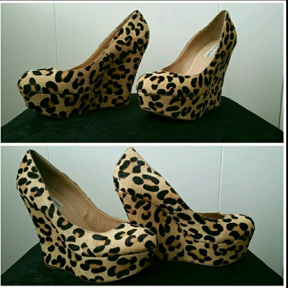 Steve Madden Wedge Pumps
