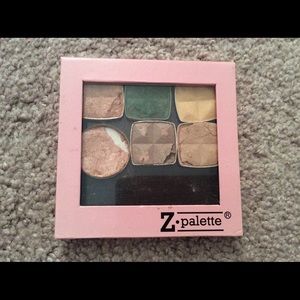 Z palette + shadows ‼️PRICE DROP‼️