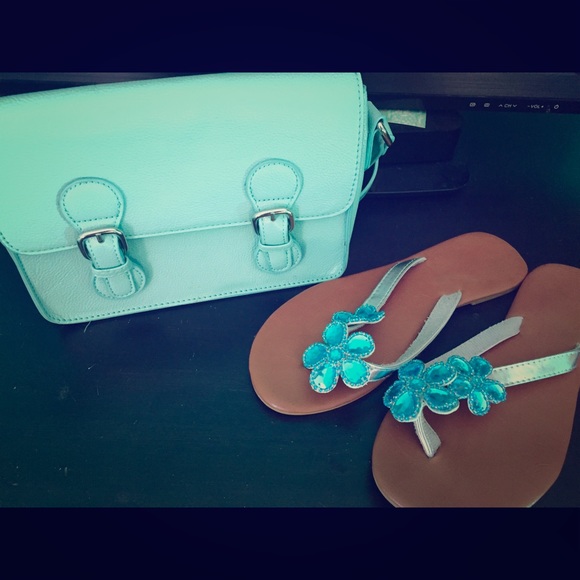 Baby blue cross body bag