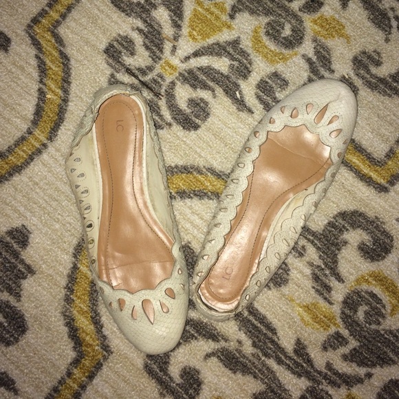 Cream flats