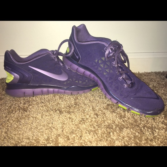 Nike Free Fit 2 Sneaker - Purple!