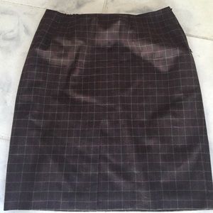 Talbots skirt- straight and to the knee