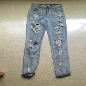Brandy Melville boyfriend jeans
