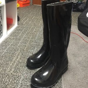 Rain boots.