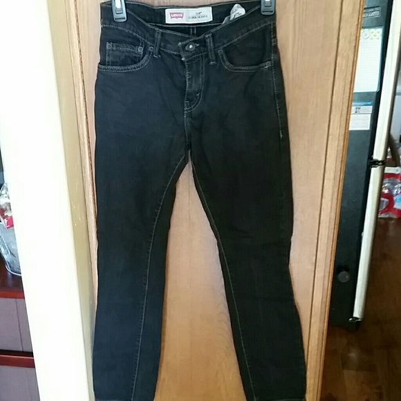 Levis