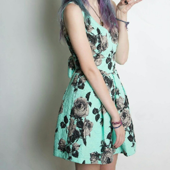 Topshop Mint floral dress - Picture 4 of 4