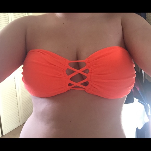 Swim wear - Picture 1 of 1