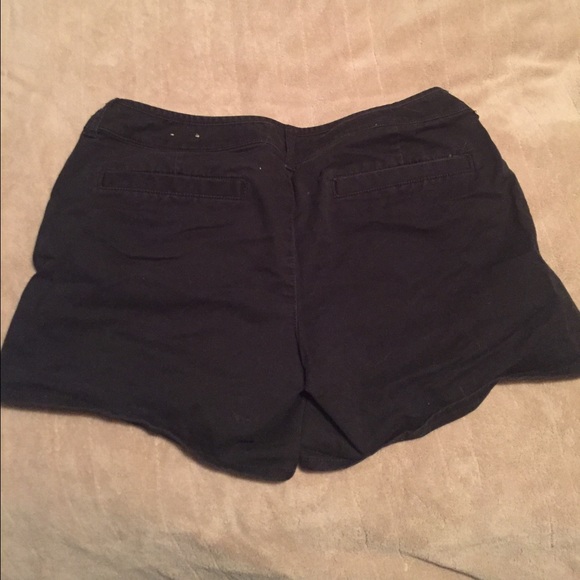 Shorts - Picture 2 of 2