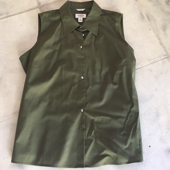 Talbots green sleeveless blouse.