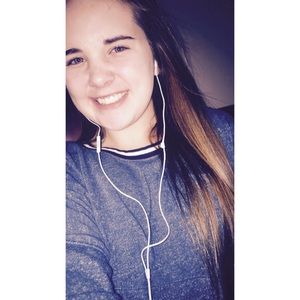 Meet your Posher, Hailey