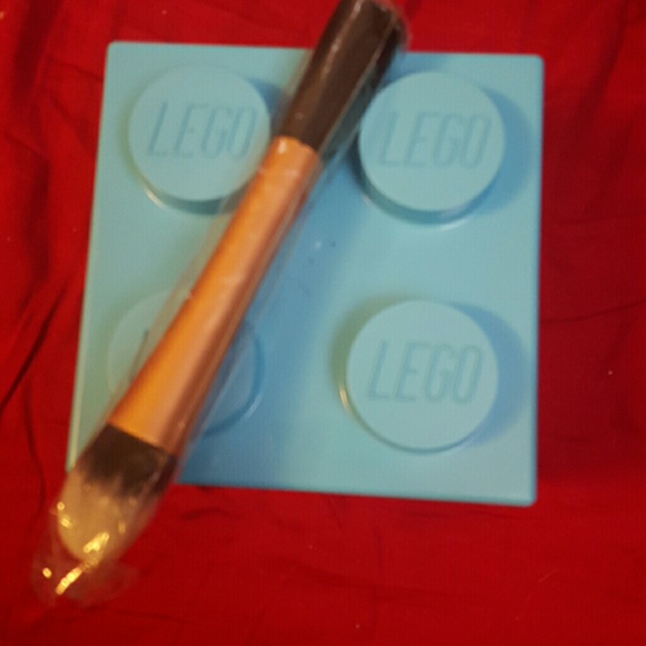 Lego makeup box/travel container - Picture 3 of 3
