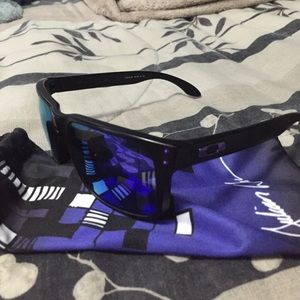 Julian Wilson Oakley Holbrook