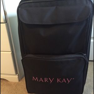 Mary Kay Black Rolling Consultant Bag