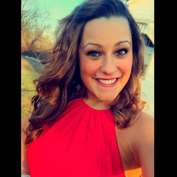 Meet your Posher, Elizabeth - Picture 1 of 1