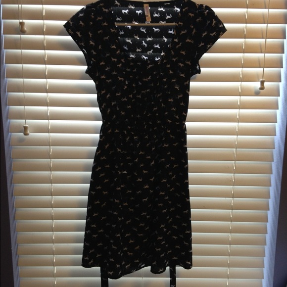 🔥CLOSET CLEAR OUT🔥Black horse dress