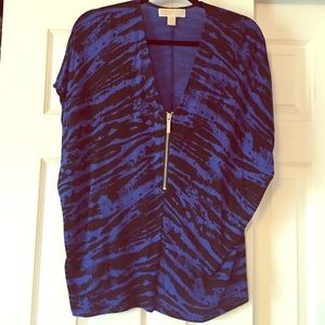 🎉SALE🎉Adorable MICHAEL KORS zip down top