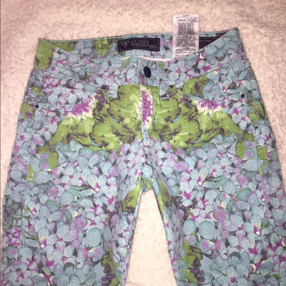 Floral low rise skinny jeans ⚓️🌷