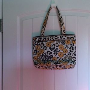VERA BRADLEY PURSE HANDBAG