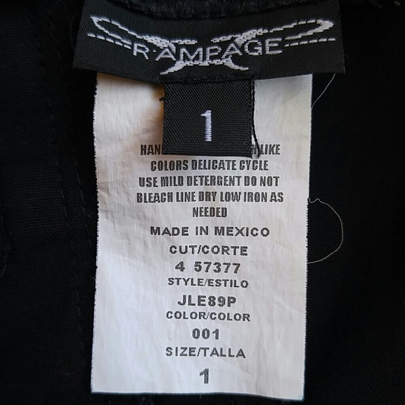 ♦3 for $15 Black Bermuda Shorts - Picture 3 of 4