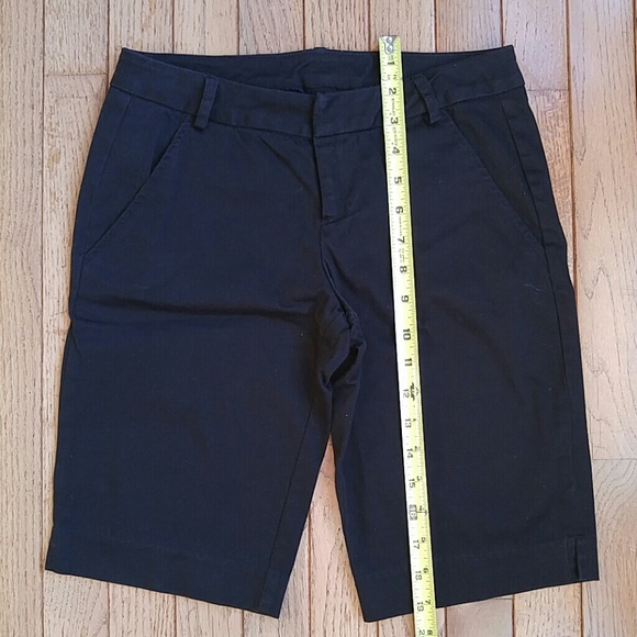 ♦3 for $15 Black Bermuda Shorts - Picture 4 of 4