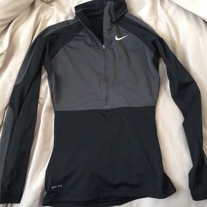 Nike Half Zip