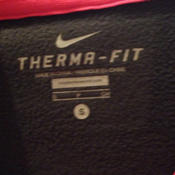 Nike pullover - Picture 2 of 3