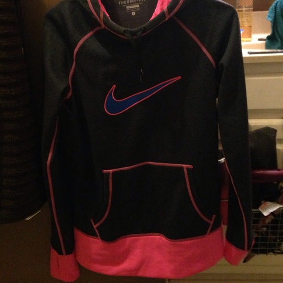 Nike pullover - Picture 3 of 3