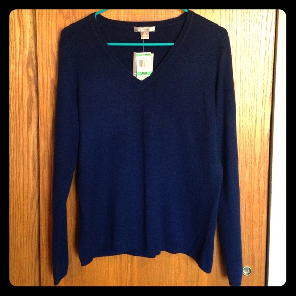 Navy Blue Cashmere V neck Sweater