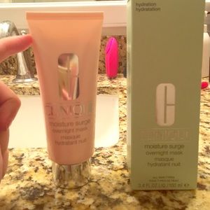 Moisture Surge Overnight Mask