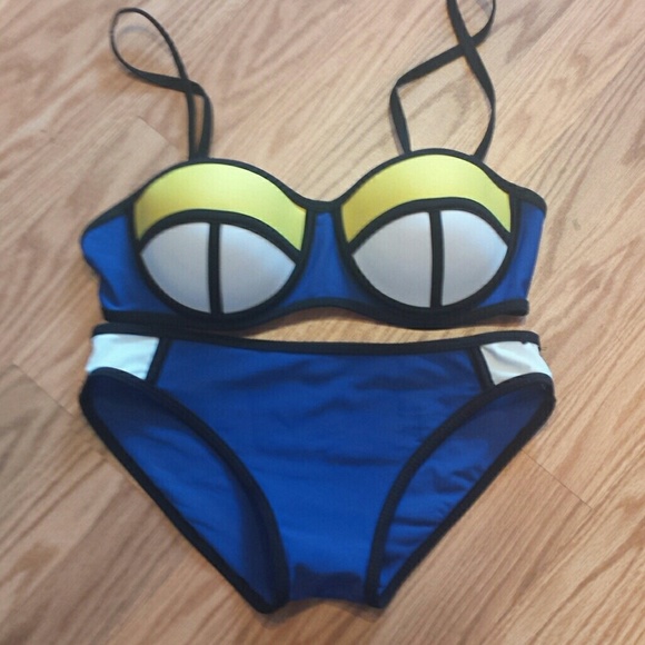 Triangl swimwear 2 piece