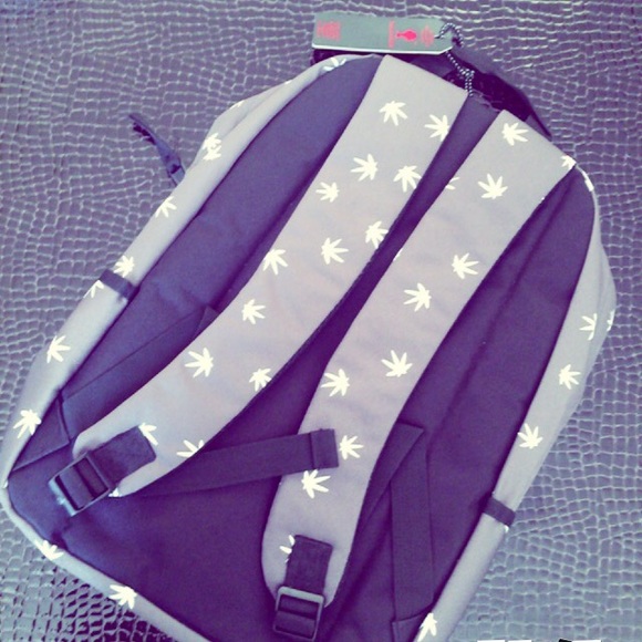 *****3D PRINTED GRAPHIC  MARIJUANA BACKPACK ***** main image 4
