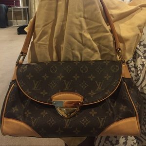 Beautiful authentic Louis Vuitton Beverly MM