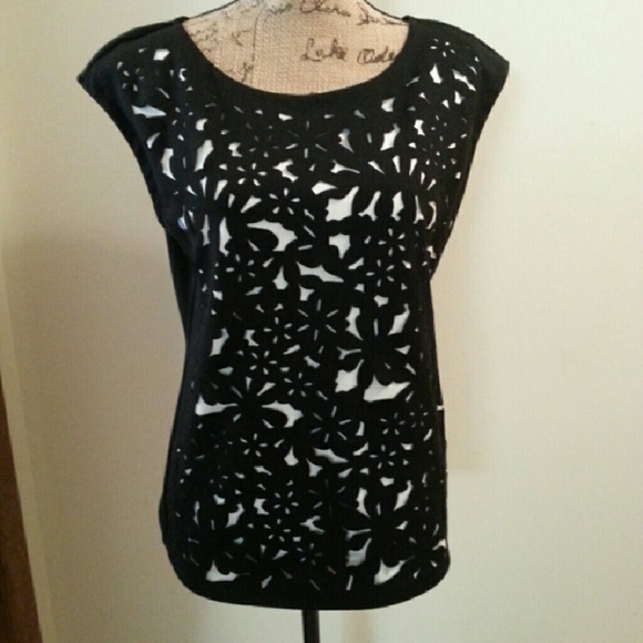 Ann Taylor Black/White Cutout Top