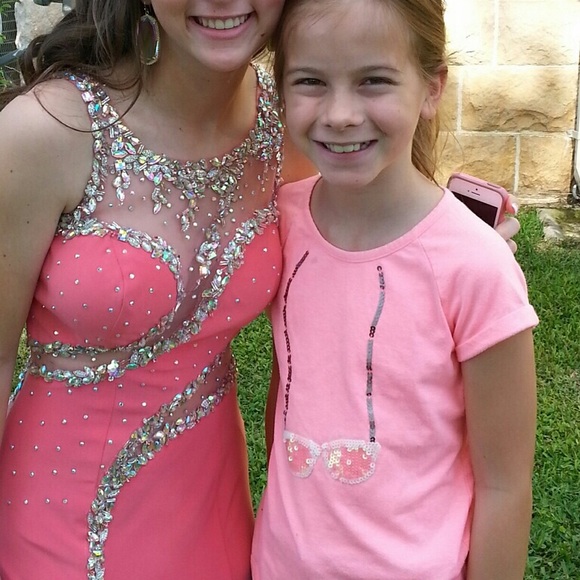 TIFFANY PROM DRESS - Picture 3 of 3