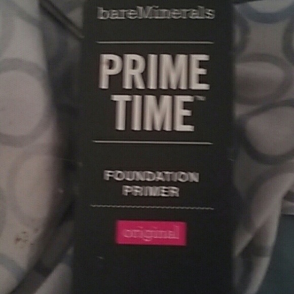 New Bare minerals foundation primer