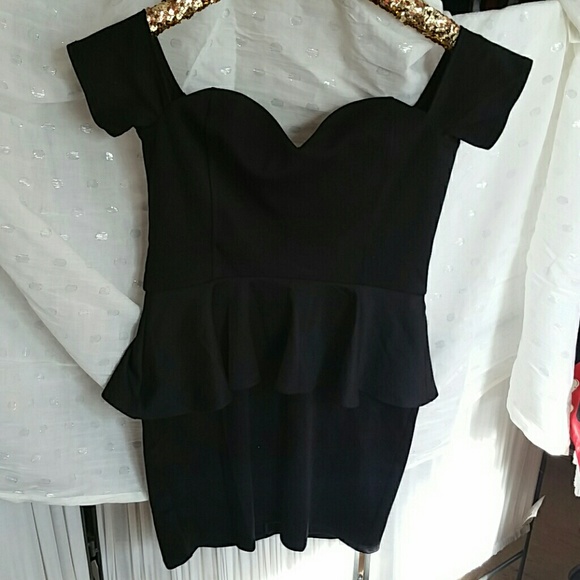 Nasty Gal Off Shoulder Sweetheart Peplum dress