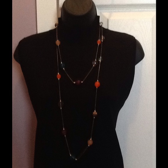 Elegant sleeveless blouse!