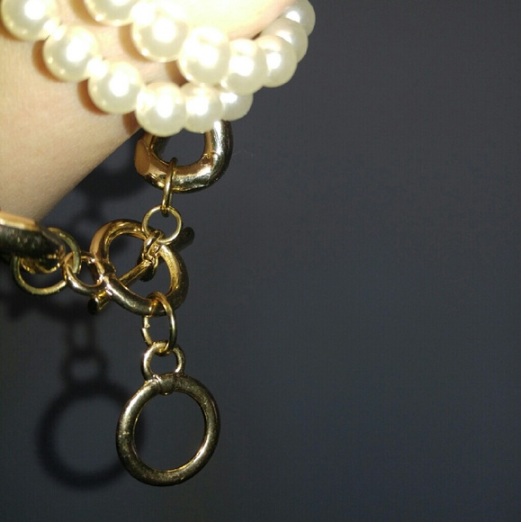 Gold Cain and Pearl Set Bracelet Set - Picture 3 of 4