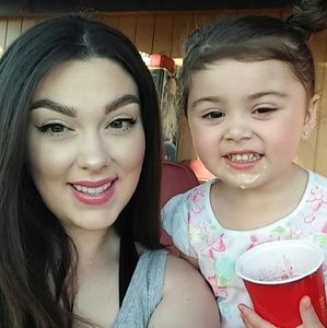 Meet your Posher, Maegan